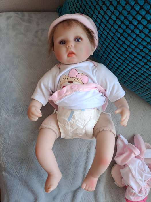 Re Born baby doll silicone