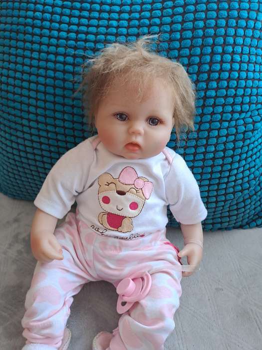 Re Born baby doll silicone