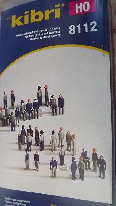 kibro HO  8112 WORKERS SITTING AND STANDING