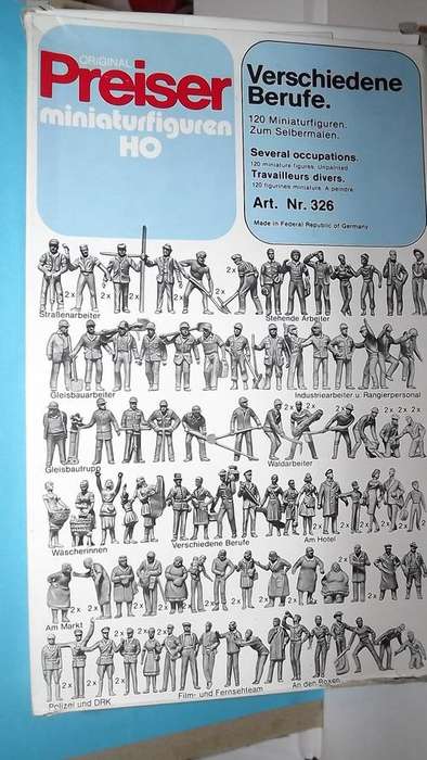 Preiser Ho 326 several occupations 120pce