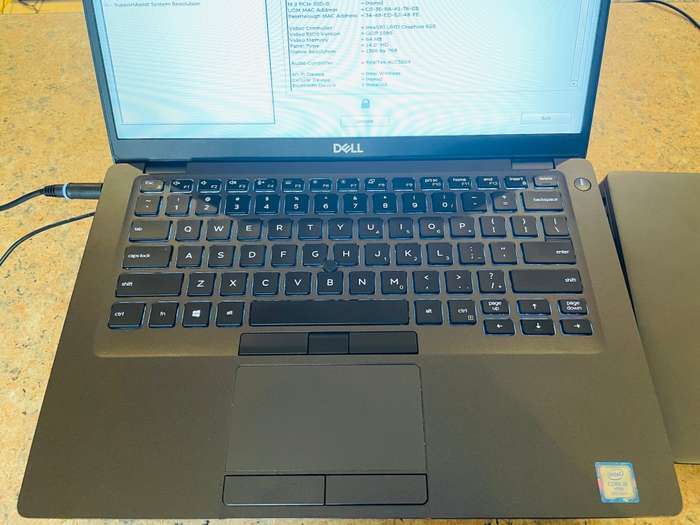 Dell Latitude 5400 14-inch QuadCore i7-8665U 8GB RAM 512GB SSD Windows 11 Pro & Office 2021