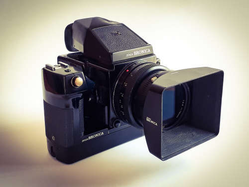 Medium Format Bronica ETRsi