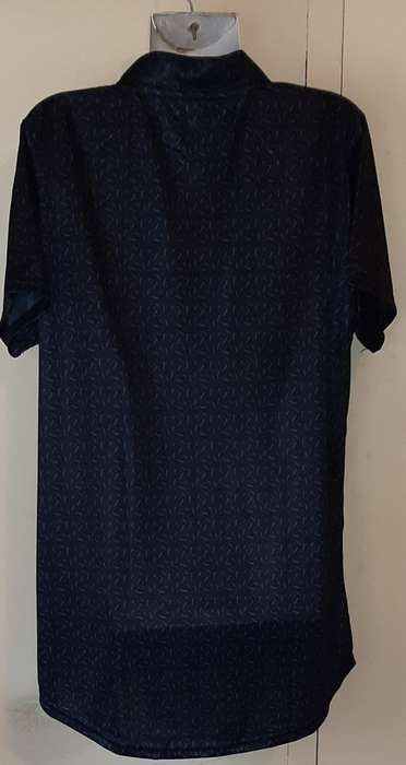 LADIES: BLACK & GREY SHIRT - MAKE: MAXED - SIZE: XXL
