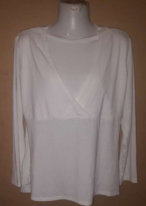 LADIES - WHITE TOP - MAKE - MILANO - SIZE - 5