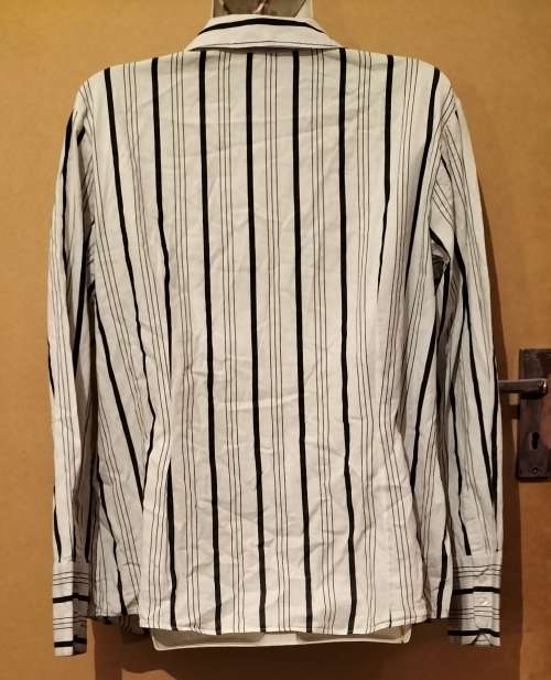 Ladies - White & Black Blouse - Make - Woolworths - Size - 14