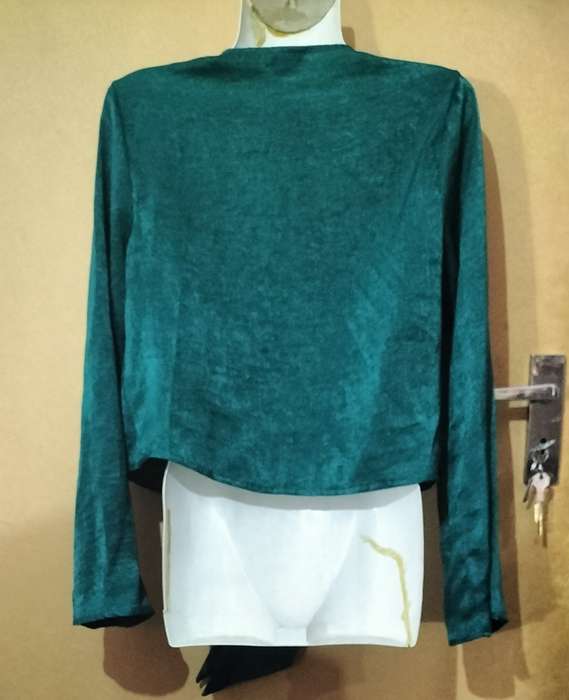 Ladies - Green Blouse - Make - Rt - Size - M