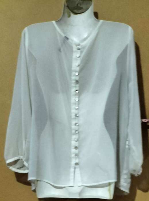Ladies - White Top - Make - Real Clothing - Size - L