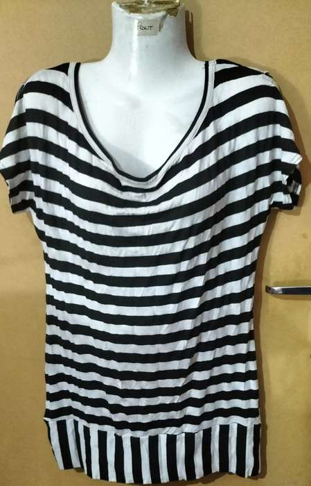 Ladies - Black & White Top - Make - Jet - Size - 16