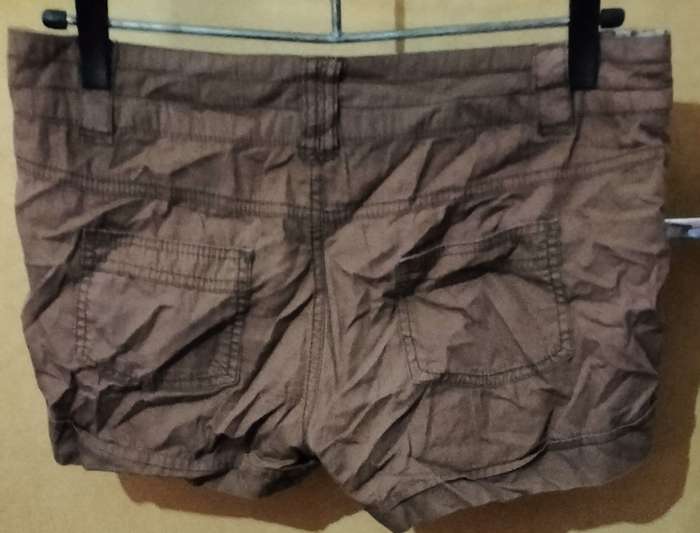 Ladies - Short Brown Shorts - Make - RT - Size - 34