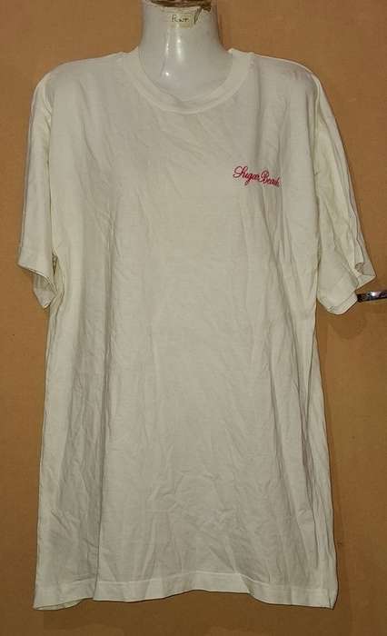 Ladies - White Top - Make - no make - Size - no size