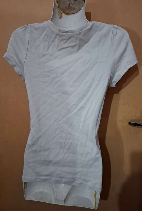Ladies - White Top - Make - Lapis Luce - Size - no size