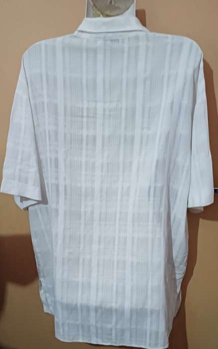Ladies - White Blouse - Make - Woolworths - Size - 14