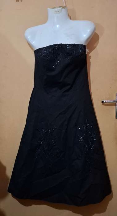 Ladies - Black Dress - Make - Truworths Glamour - Size - 34