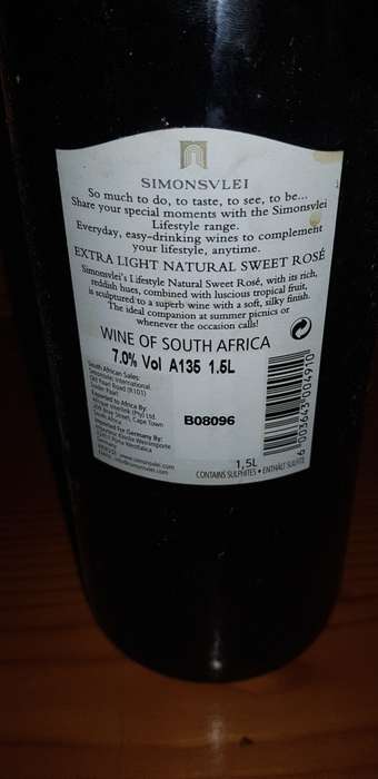SIMONSVLEI NATURAL SWEET ROSE 1.5L