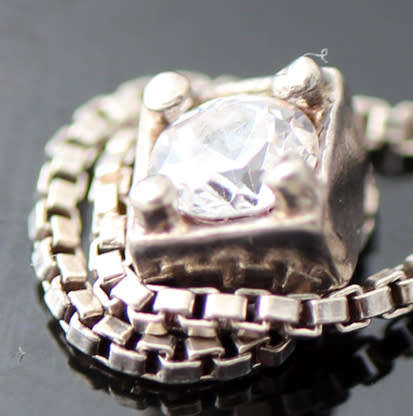 CLASSY MODERN ITALIAN STERLING SILVER NECKLACE WITH CUBIC ZIRCONIA. GEOMETRIC DESIGN. 925