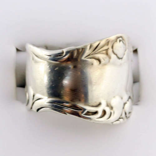 DELIGHTFULLY QUIRKY VERY COLLECTABLE ENGLISH VINTAGE SOLID STERLING SILVER `TEASPOON` RING. 925