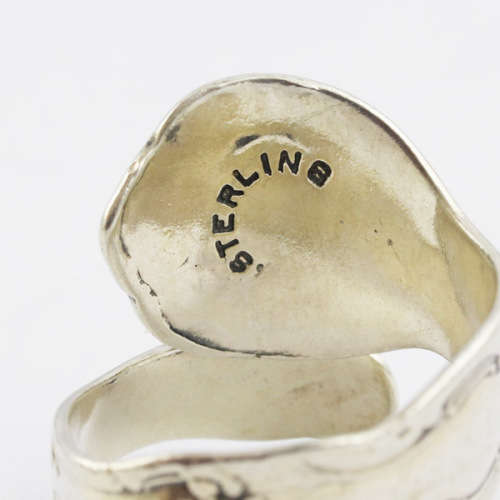 ENGLISH HEAVY VINTAGE STERLING SILVER `TEASPOON` RING WITH SCROLL ENGRAVING. 925. COLLECTABLE! 6,1g