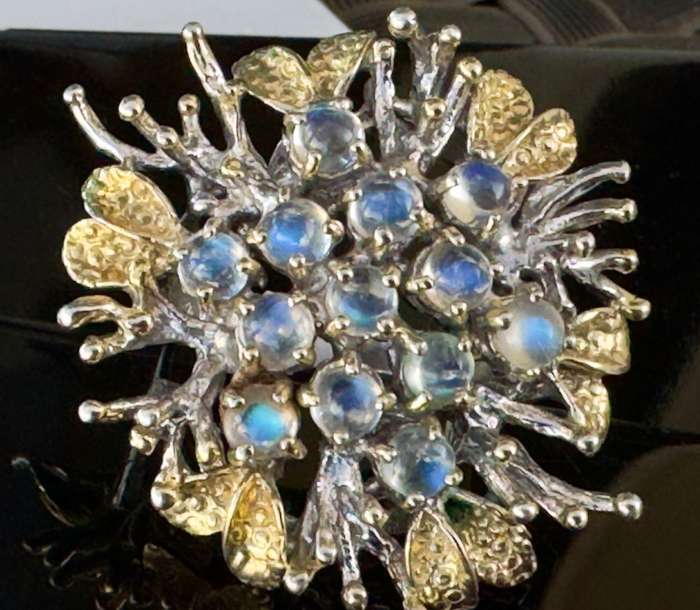 HANDCRAFTED VINTAGE FIRE OPAL CLUSTER STERLING SILVER RING WITH GILDED ACCENTS. 925