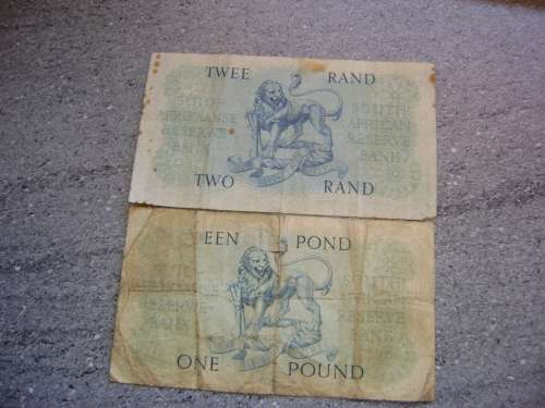 MH DE KOCK 1 POUND- AND 2 RAND BANKNOTES.BID PER 1 TO TAKE 2.