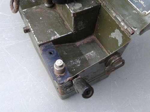 1941 WW11 FIELD TELEPHONE SET L.MARKED 2144 ET LTD. ALSO MARKED 7 TH DR .