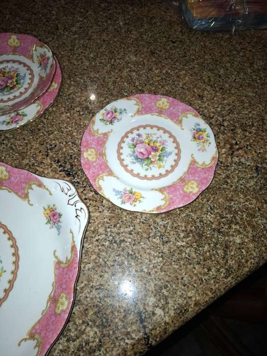 Royal albert lady carlyle assorted plates