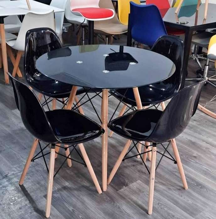 4 Seater Dining Table & Chairs Set
