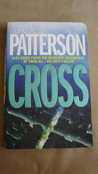 Cross - by James Patterson (Paperback)