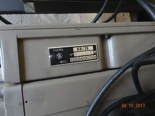 SADF B25/26 RADIO WITH LONG EXTERNAL AERIAL AND B 26 BOX