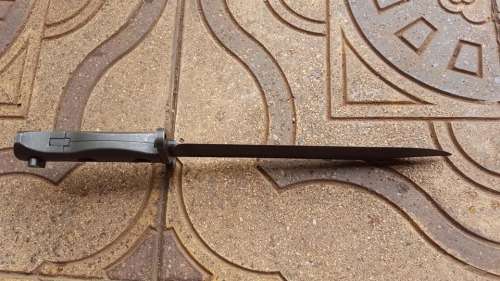 AUSTRALIAN SLR BAYONET FIGHTING KNIFE
