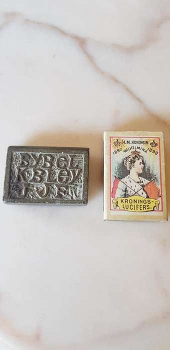 1915 WW1 SMALL STONE CARVED BIBLE