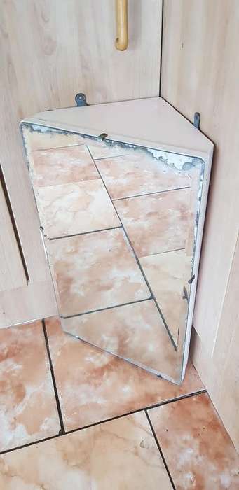 VINTAGE BEVELED MIRROR BATHROOM CORNER CABINET 560 X 280 X 280 MM