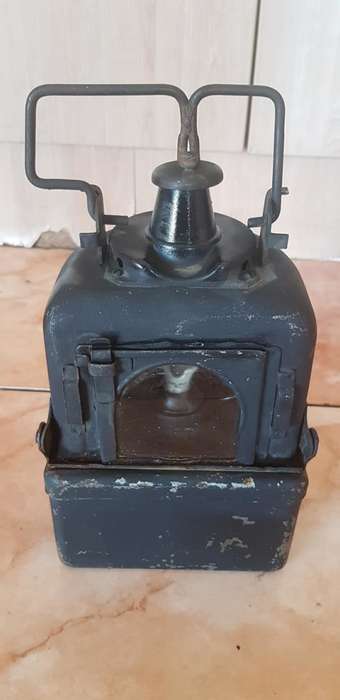 RARE  RAILWAY 22/13 LANTERN.