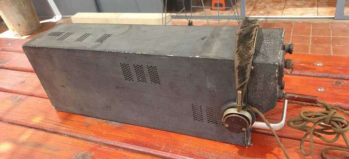 VINTAGE BENDIX AIRCRAFT RECEIVER TRANSMITTER INCLUDING WW2 HEADSET.