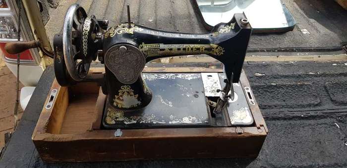 VERY RARE SNIDER SEWING MACHINE