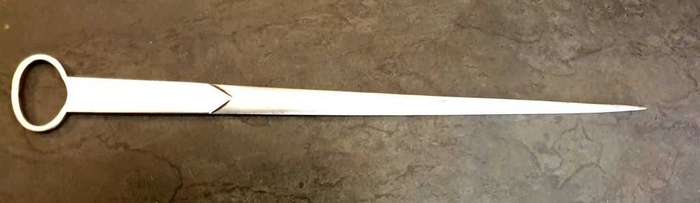 ANTIQUE MARLIN TYPE SPIKE 12 INCHES