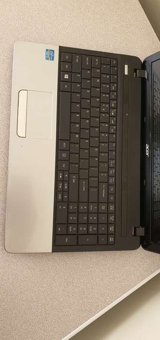 Acer E1-571 ***(Core i3, 6GB Ram, 1000GB SSHD, Windows 10 Home SL x64)