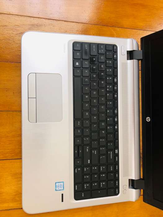 HP ProBook 450 G3 | Intel Core i5-6200U | 15.6` LCD | 8GB DDR4 | 240GB SSD | Windows 10 Pro