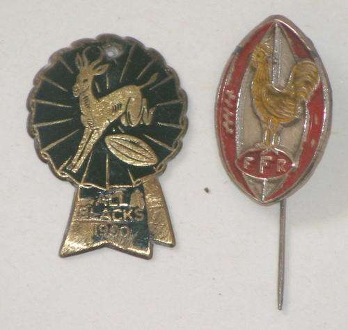 2 Rugby Pins: 1960 All Blacks and France (1970s)