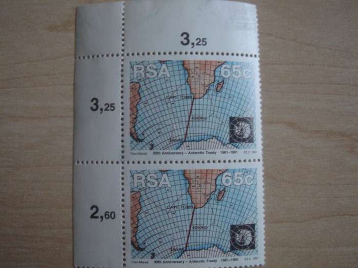1991 RSA - Antarctic Treaty 65c vertical pair MNH corner piece