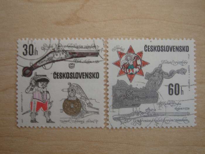 1969 Czechoslovakia - Old Pistols 30, 60 h used, stamped
