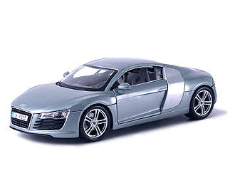 Maisto 1/24 Audi R8