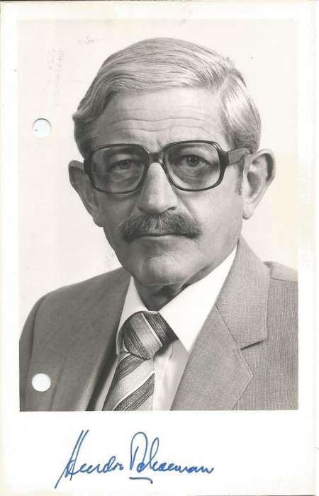THEMATIC POLITICS - PHOTOGRAPH OF H SCHOEMAN MINISTER TRANSPORT SIGNED BY HIM WITH COMPLIMENTS SLIP