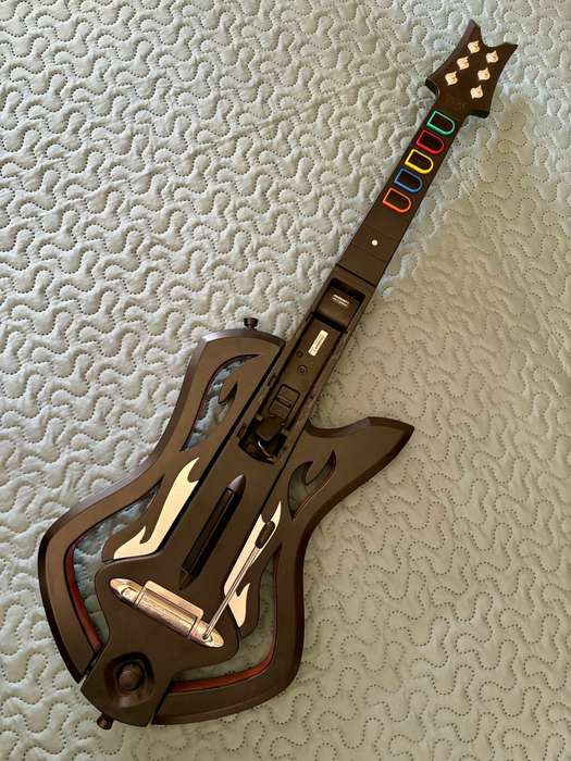 Guitar Hero: Warriors of Rock guitar (Wii)