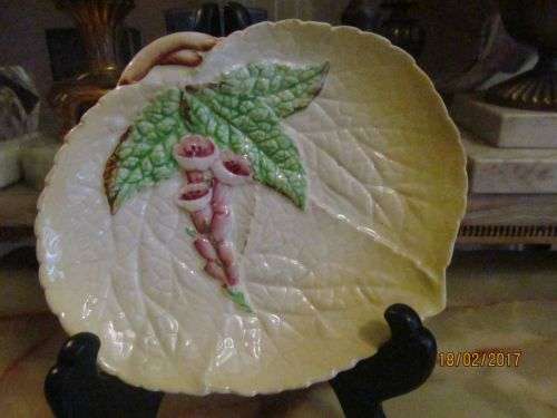 FOXGLOVE !! Vintage CarltonWare English Porcelain 1940's Leaf Dish - Hand Painted