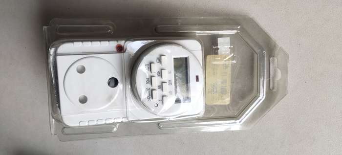 ACDC day digital plugin mains timer