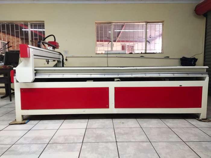 XYZ-TECH 3D CNC router 220v