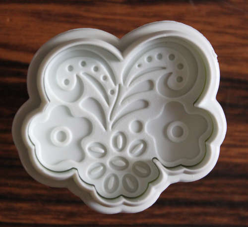 Cookie Cutters - Plunger - Veined Flower