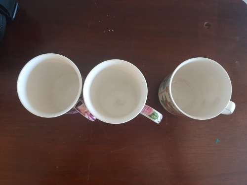 3 porcelain cups