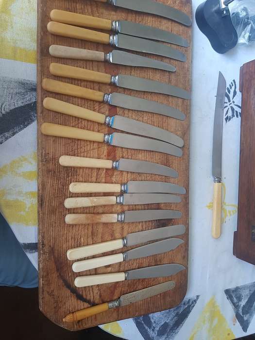 Cutlery set (Mixed Lot as per description, some noteworthy names between the Lot