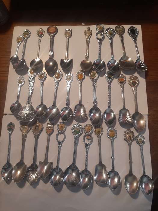 29 metal and 2 silver plated  memorabilia teaspoons, South Africa